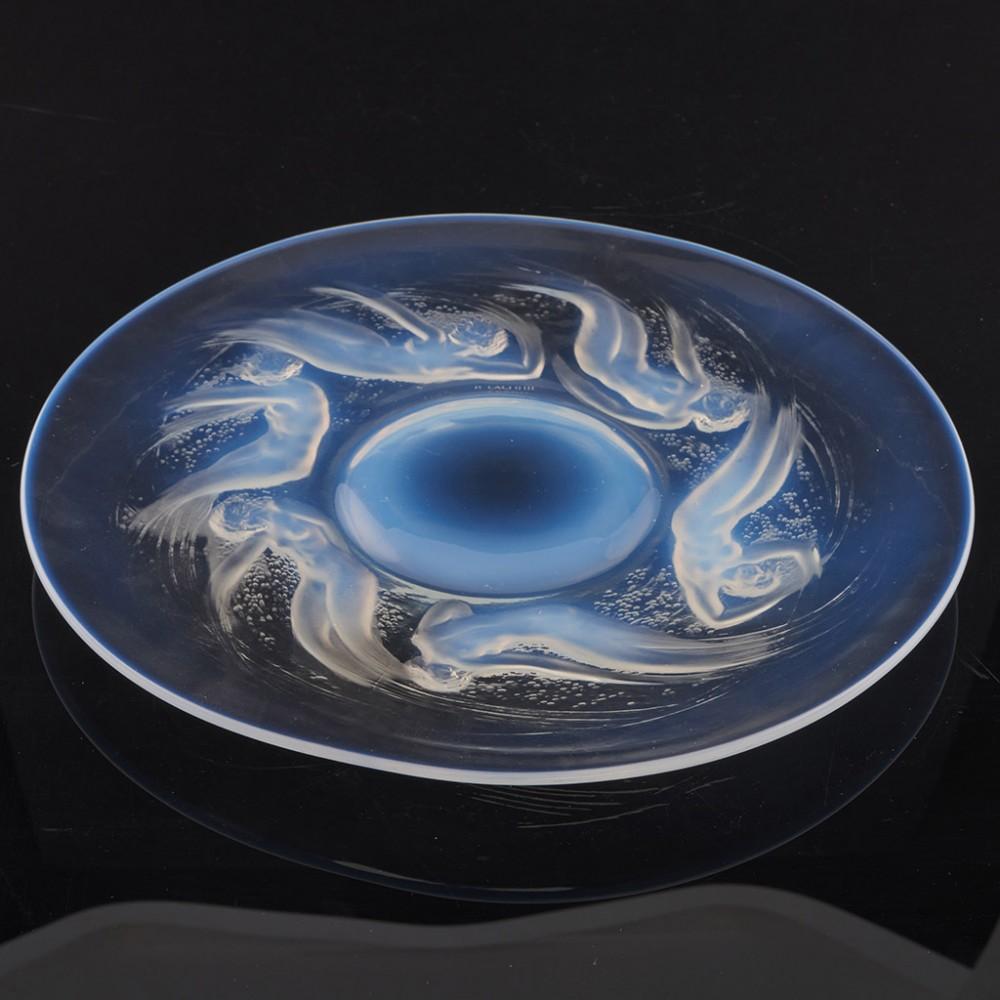 Rene Lalique Ondines Plate - Marcilhac 3003, Designed 1921 In Good Condition For Sale In Tunbridge Wells, GB