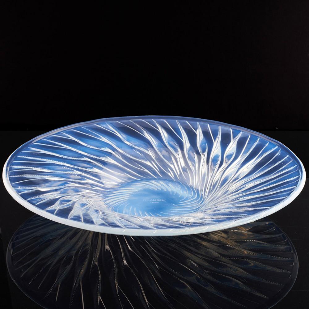 French Rene Lalique Opalescent Algues Coupe Ouverte Designed 1933 For Sale