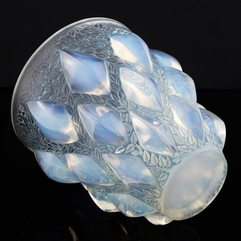 Art Deco Rene Lalique Opalescent and Stained Rampillon Vase Designed, 1927 For Sale
