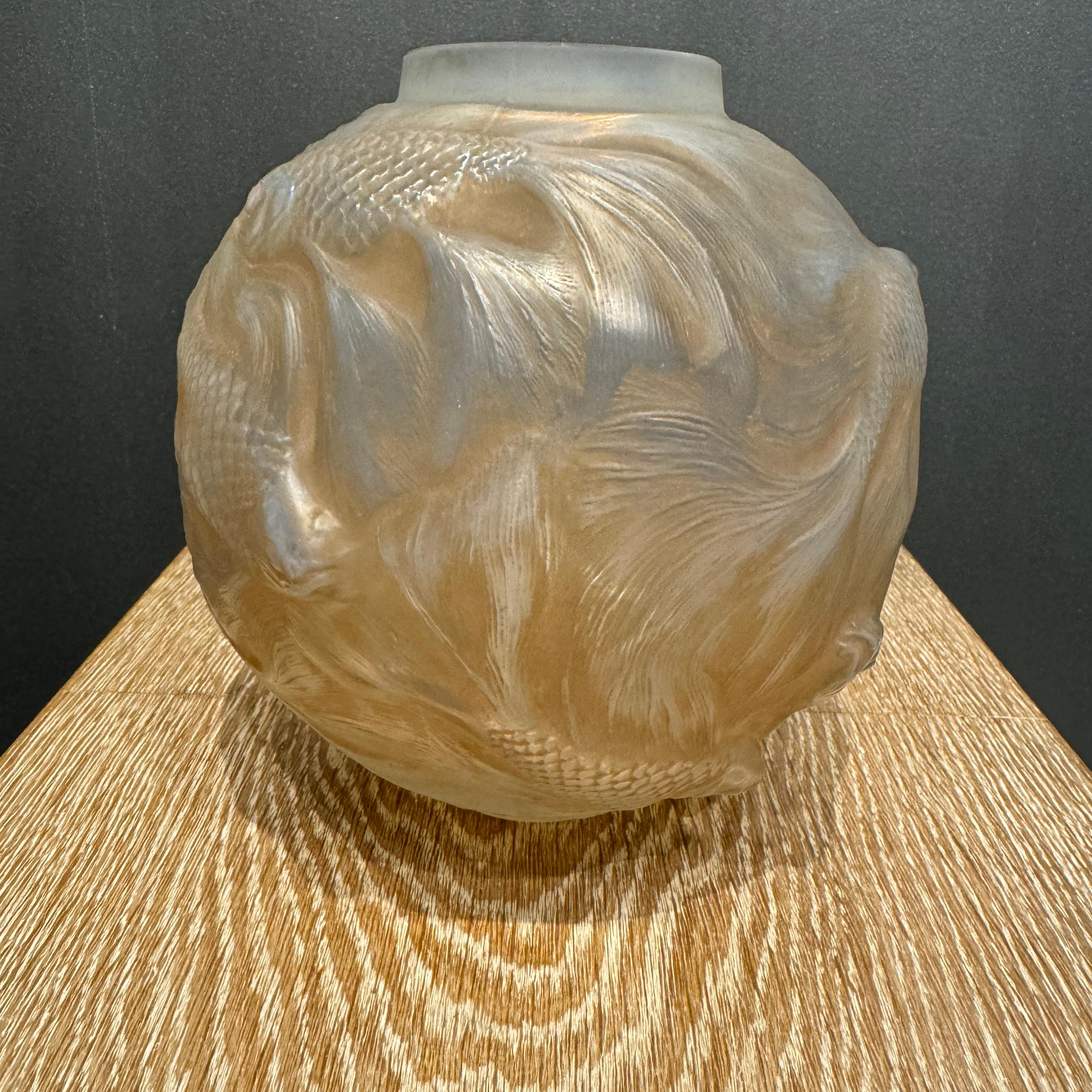 Rene Lalique Opalescent Art Deco Formose Vase For Sale 4