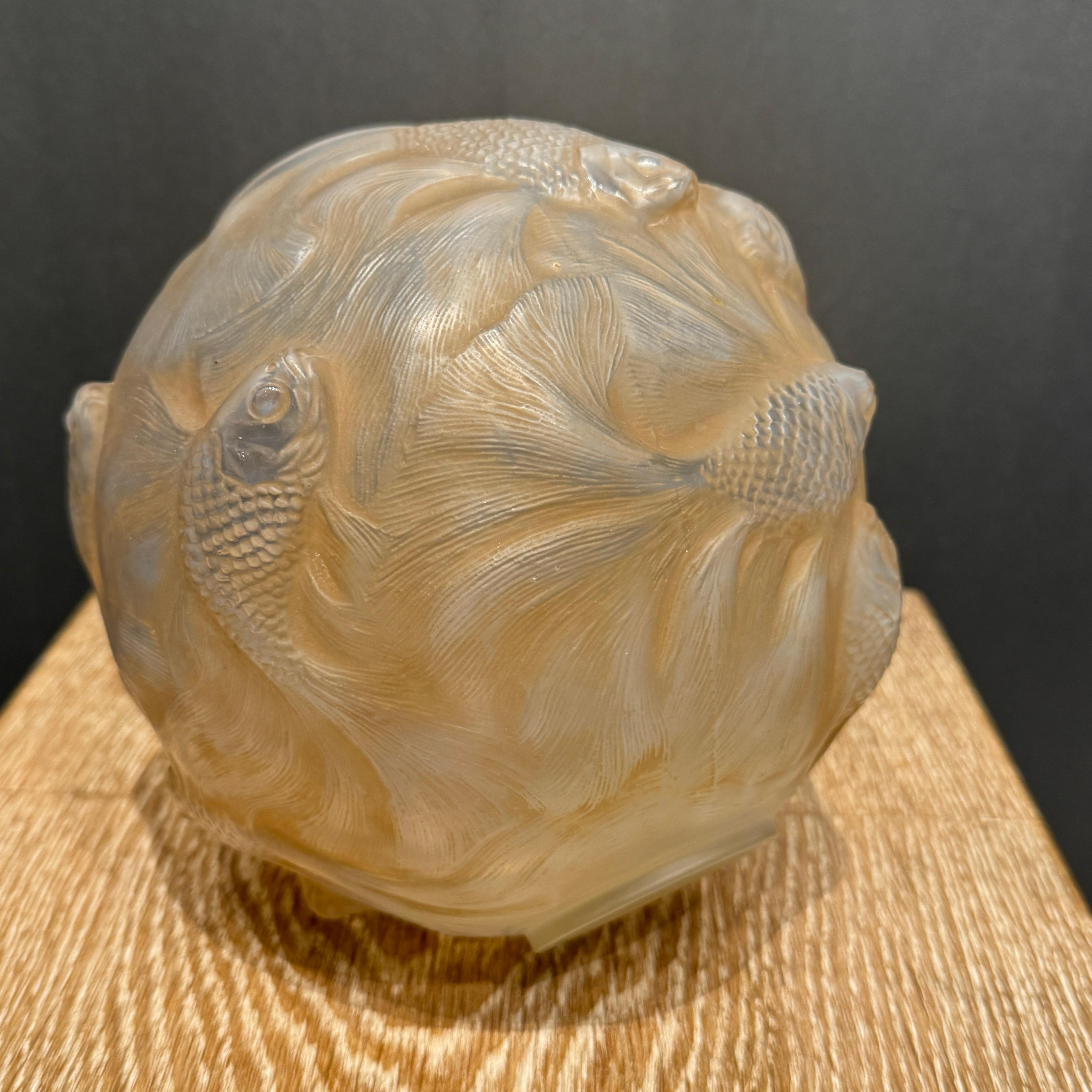 French Rene Lalique Opalescent Art Deco Formose Vase For Sale