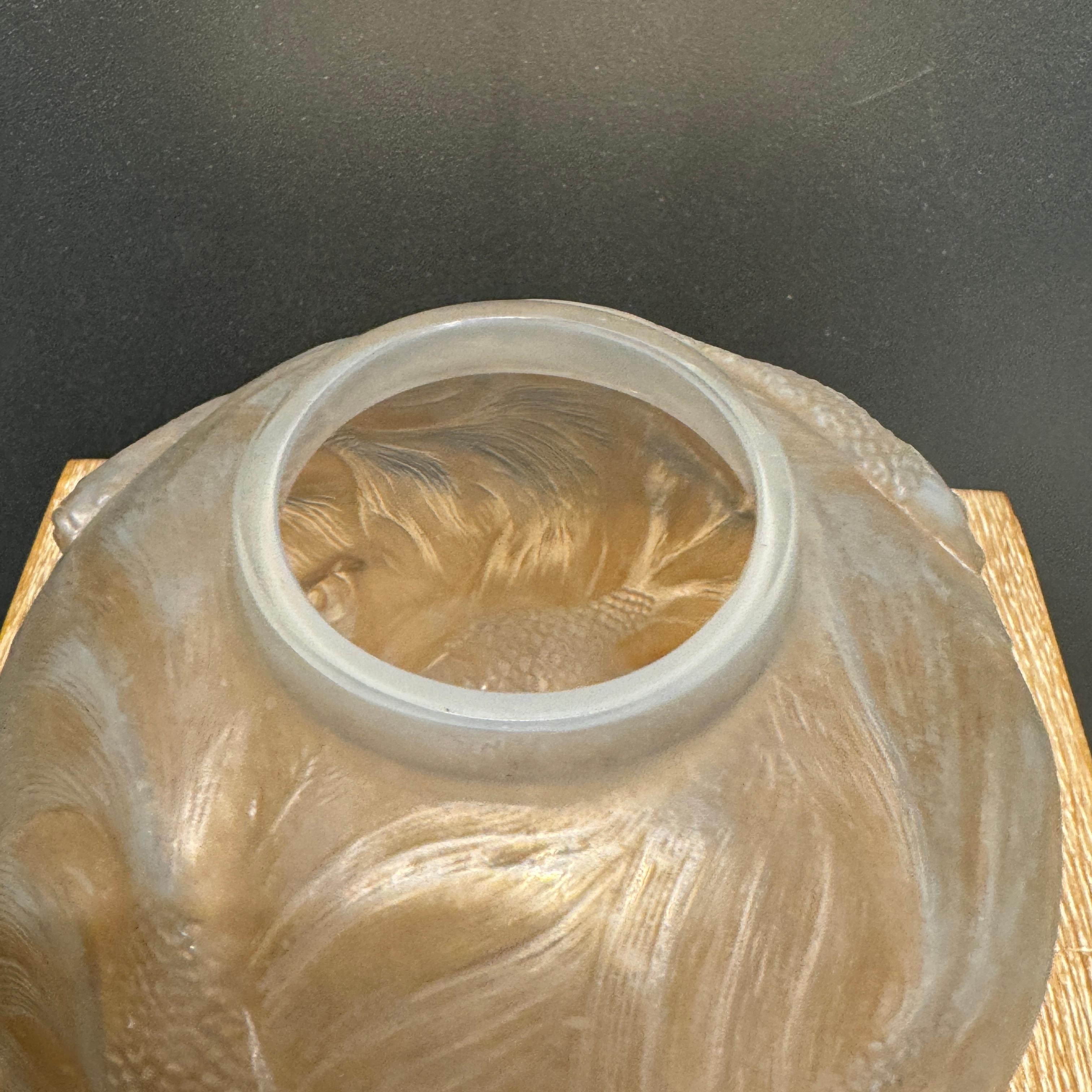Early 20th Century Rene Lalique Opalescent Art Deco Formose Vase For Sale