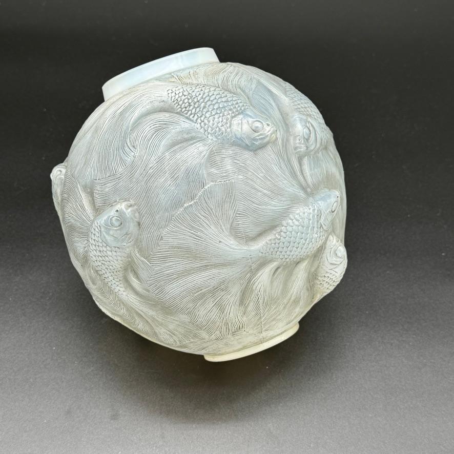 Early 20th Century Rene Lalique Opalescent Art Deco Formose Vase