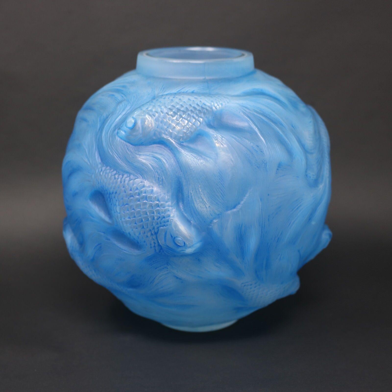 Rene Lalique Opalescent Glass Blue Stained Formose Vase For Sale 1