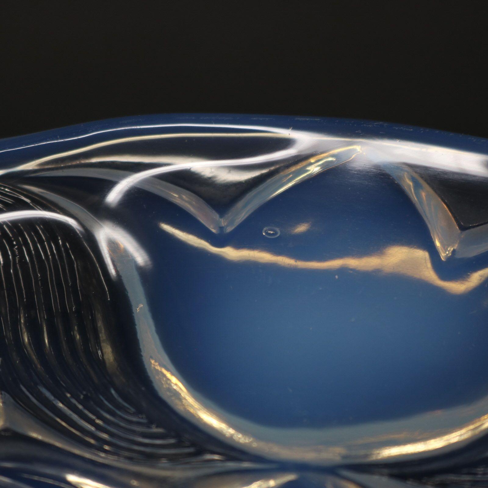 Assiette Campanules en verre opalescent Rene His en vente 5