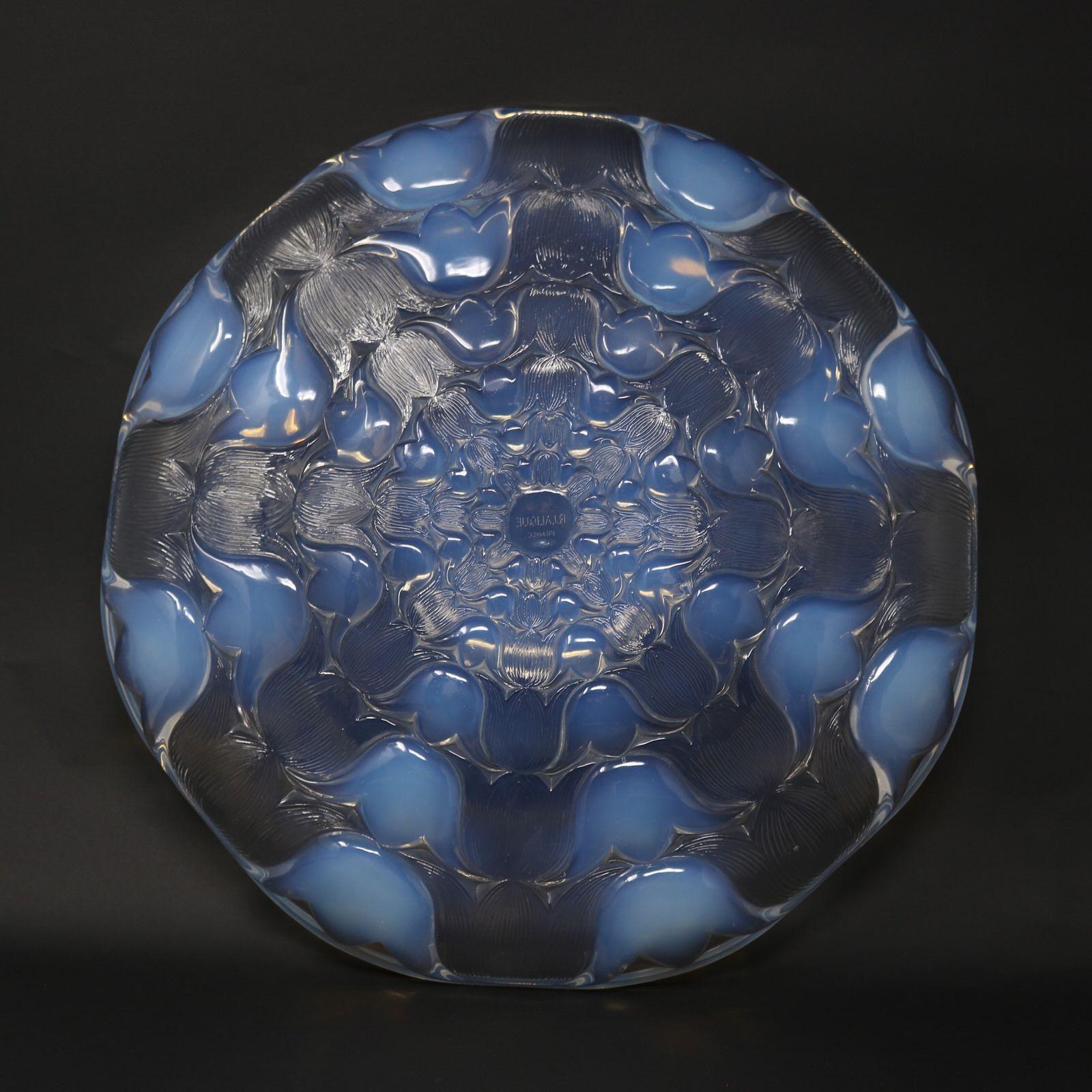 Assiette Campanules en verre opalescent Rene His en vente 4