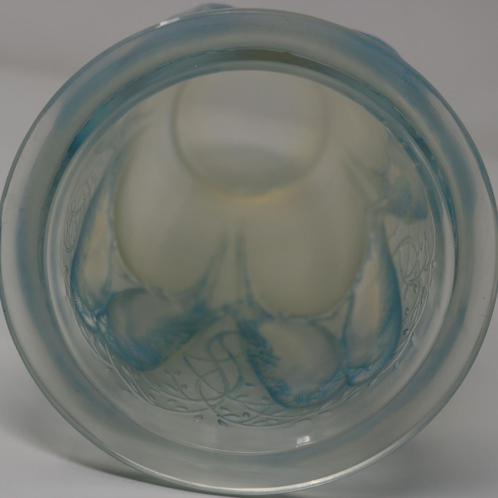 Rene Lalique Opalescent Glass 'Ceylan' Vase For Sale 6