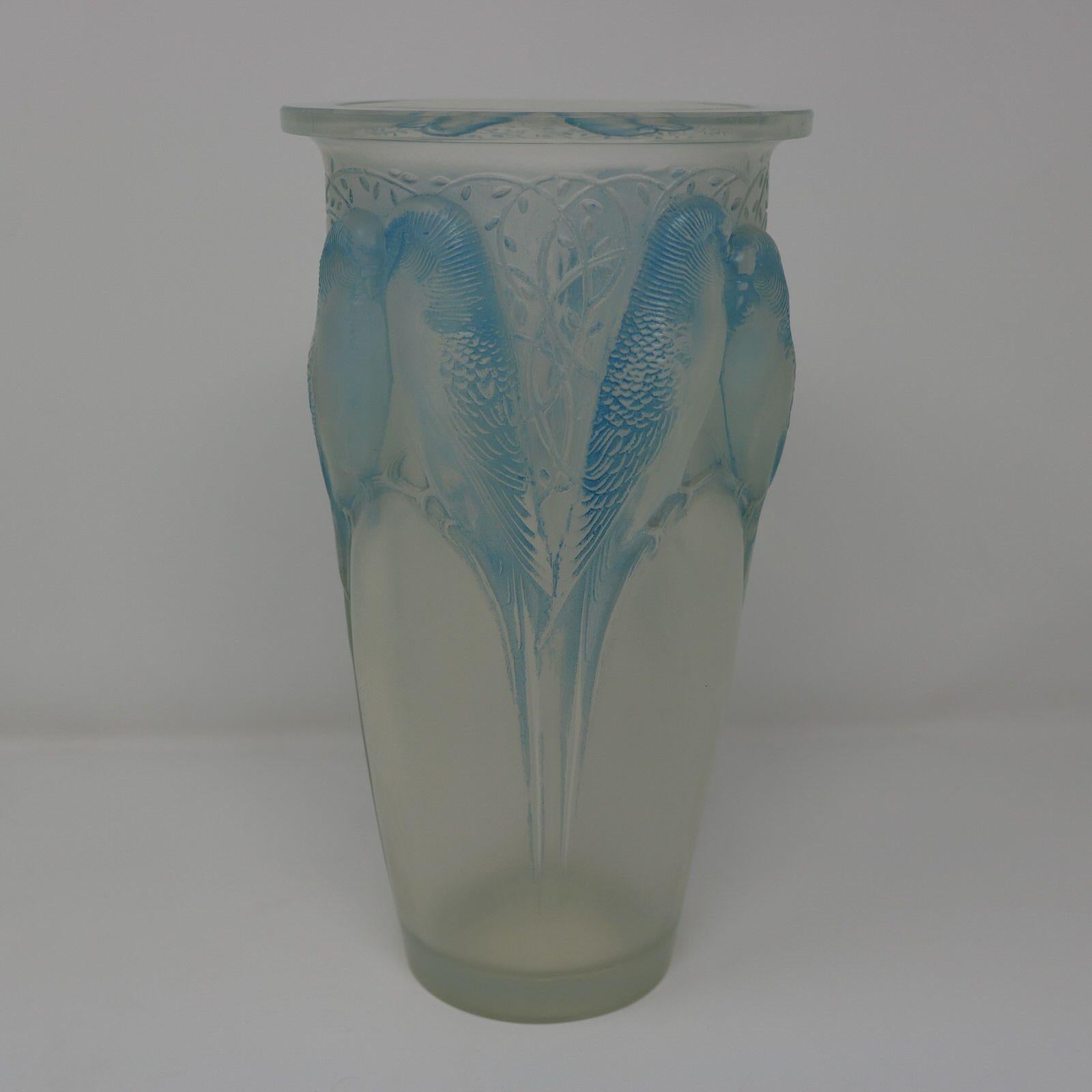 Opalisierende Glasvase „Ceylan“ von Rene Lalique (Art déco) im Angebot