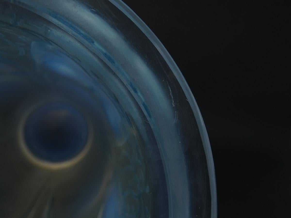 Rene Lalique Opalescent Glass 'Ceylan' Vase In Good Condition In Chelmsford, Essex