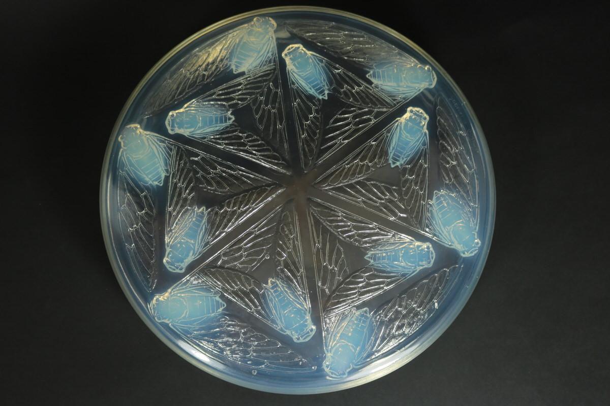 Pressed Rene Lalique Opalescent Glass 'Cigales' Box