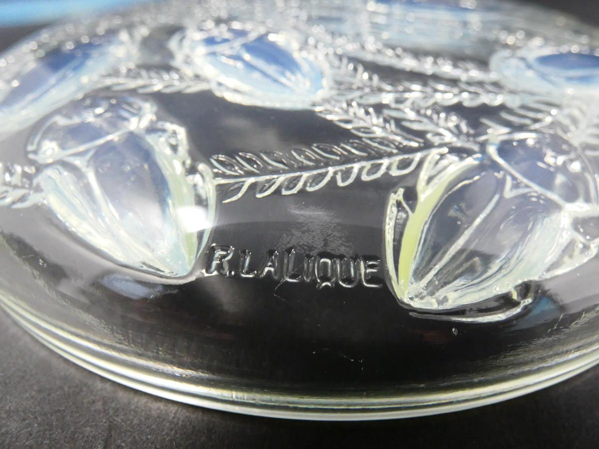 French René Lalique Opalescent Glass 'Cleones' Box