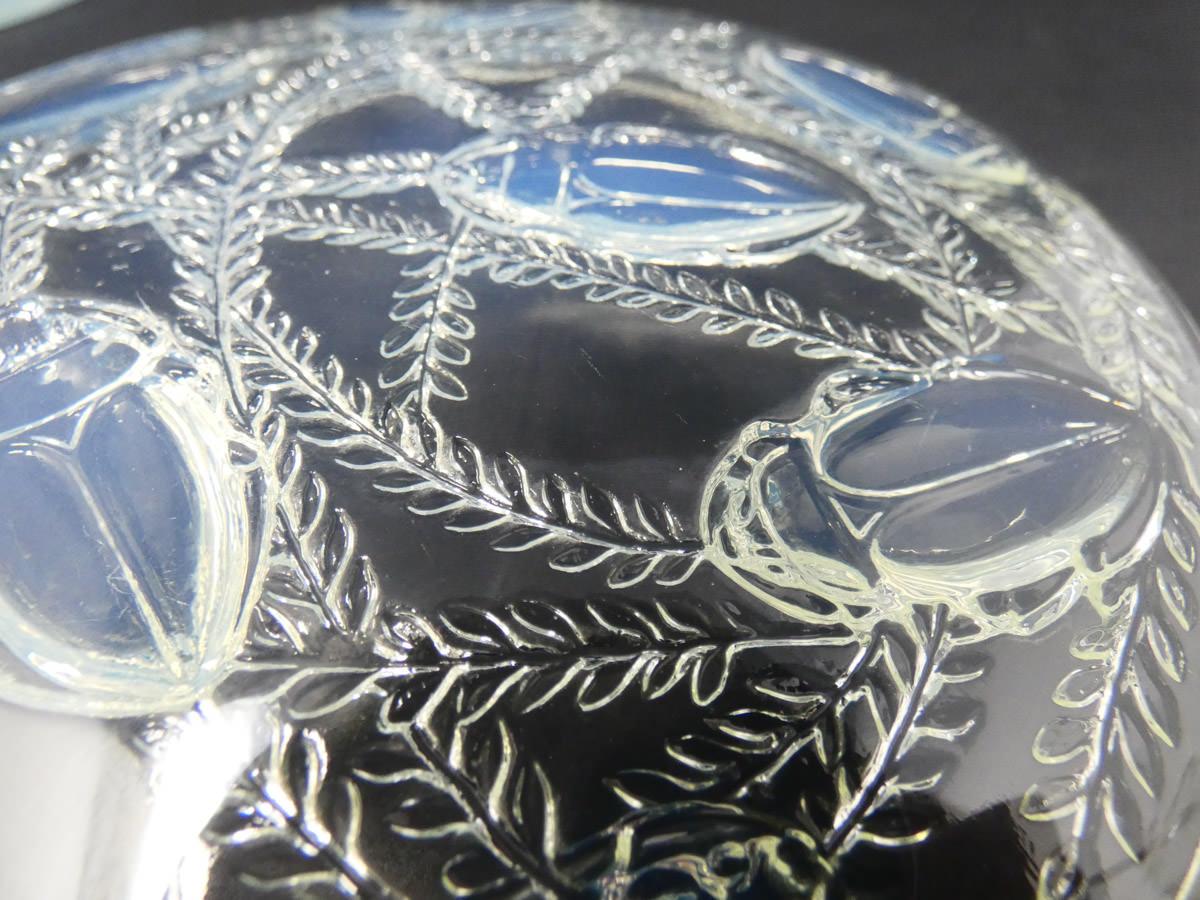 Pressed René Lalique Opalescent Glass 'Cleones' Box