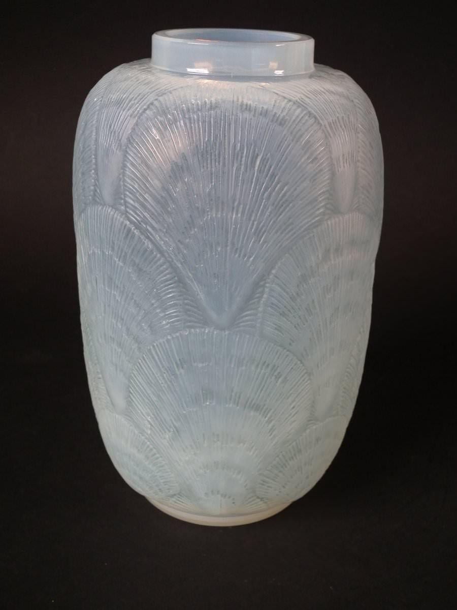 Pressed Rene Lalique Opalescent Glass 'Coquilles' Vase