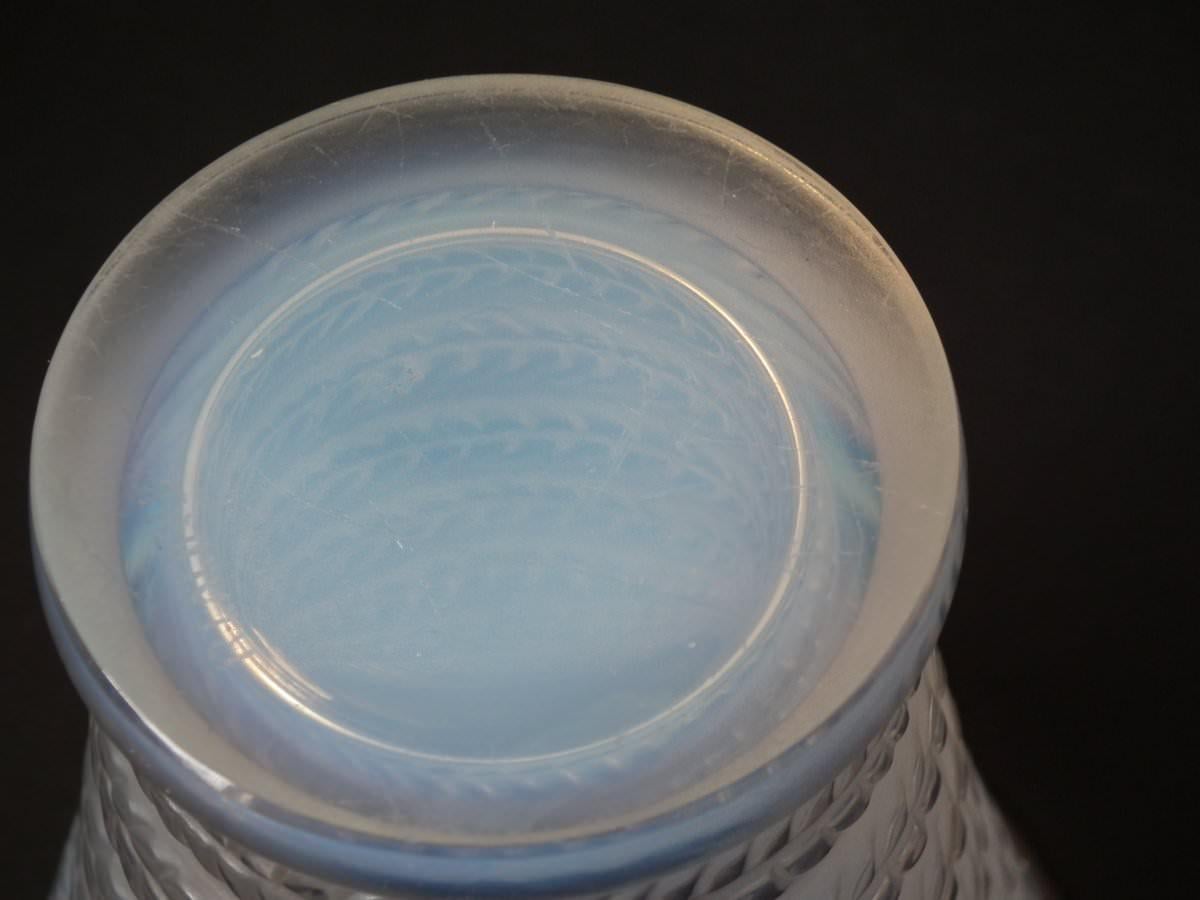 Rene Lalique Opalescent Glass 'Cytise' Vase In Good Condition For Sale In Chelmsford, Essex
