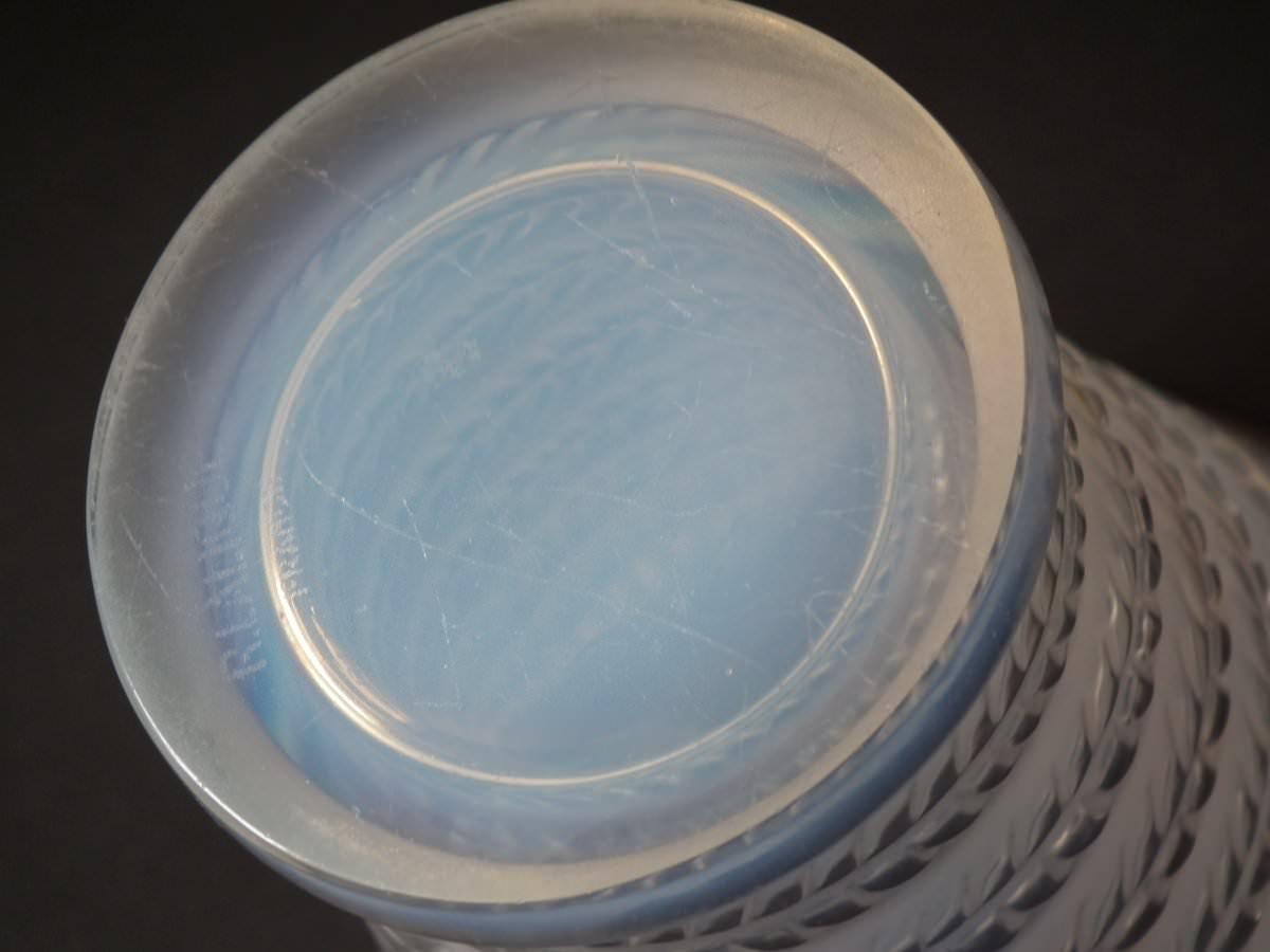 Early 20th Century Rene Lalique Opalescent Glass 'Cytise' Vase For Sale