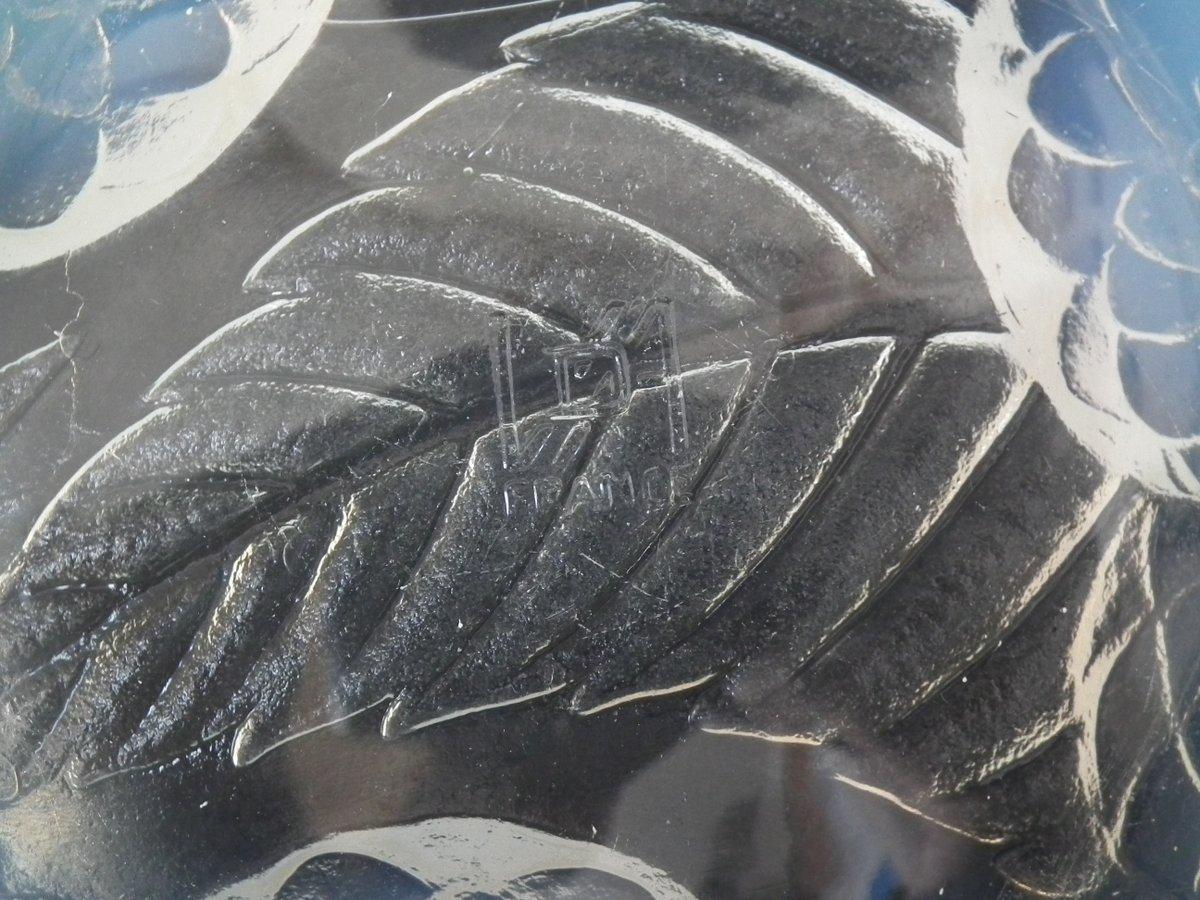 Schale aus opalisierendem Glas „Dahlias No.1“ von Rene Lalique im Angebot 5