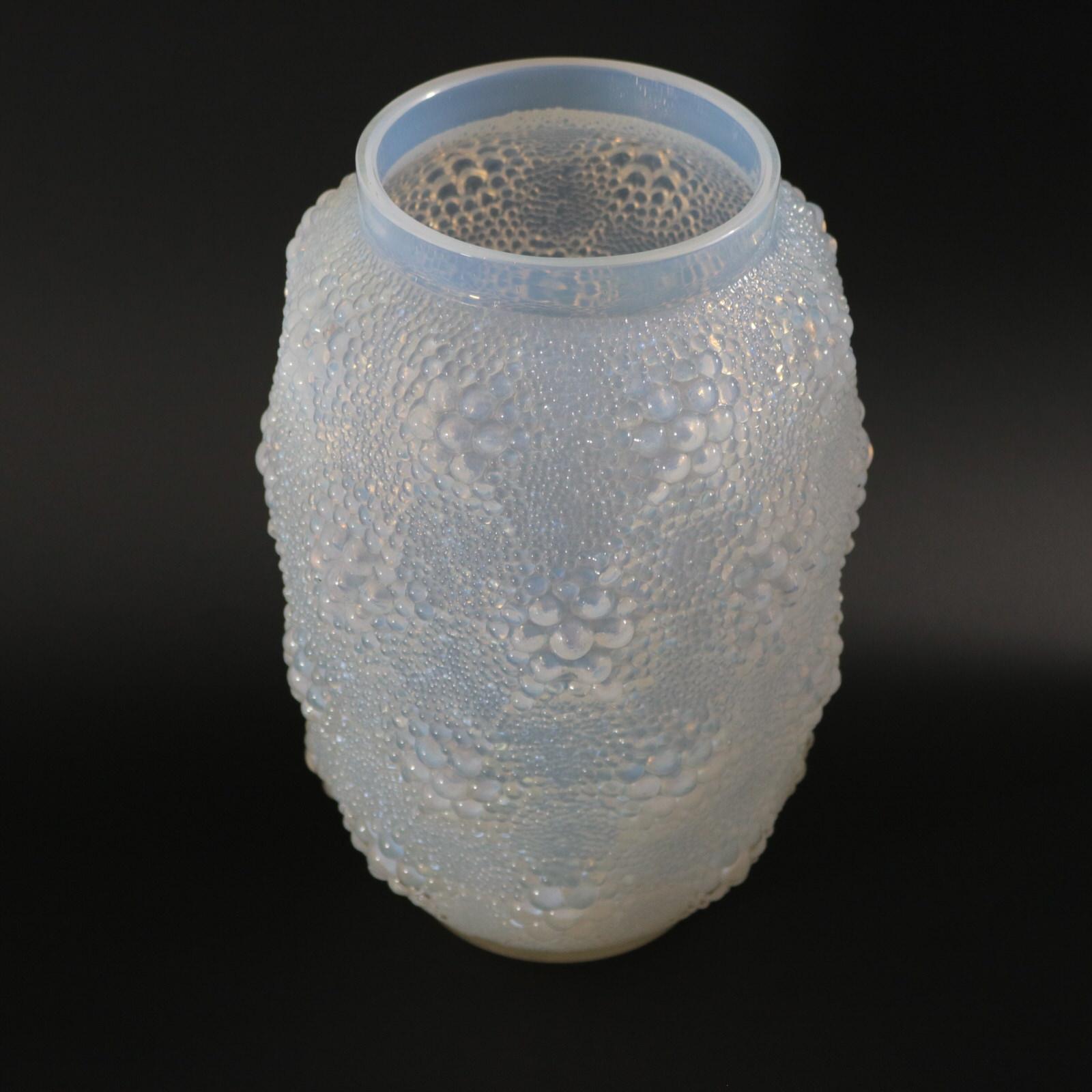 vase lalique davos