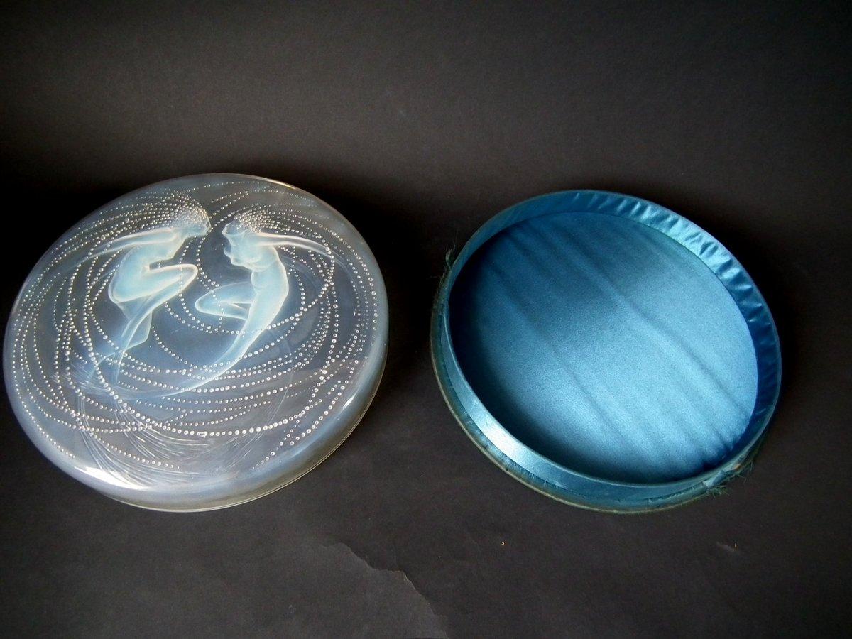 French Rene Lalique Opalescent Glass 'Deux Sirenes' Box