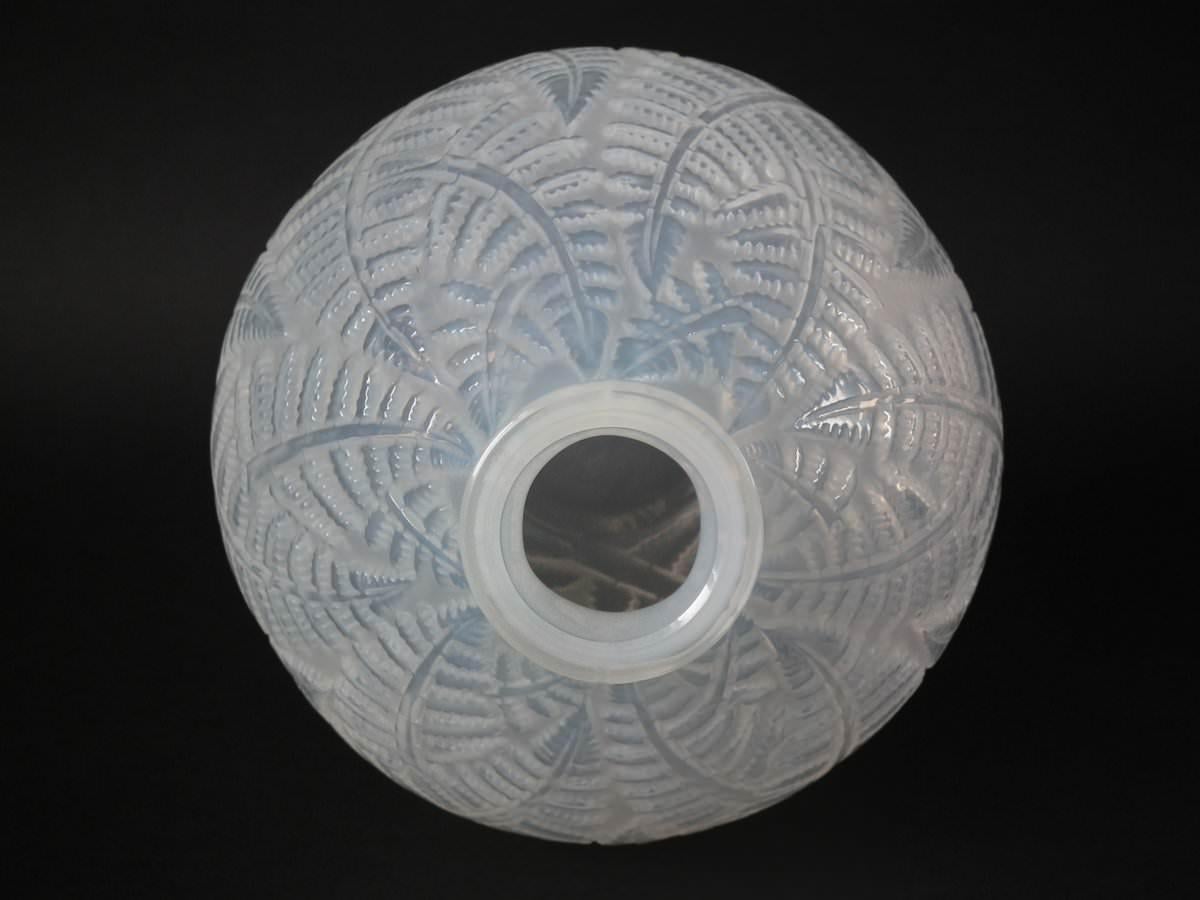 René Lalique opalescent glass 'Espalion' Vase. This pattern features a mosaic of fern fronds. Engraved makers mark, 'R Lalique France' and, 'No 996'. Book reference: Marcilhac 996.