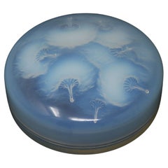 Rene Lalique Opalescent Glass 'Houppes' Box