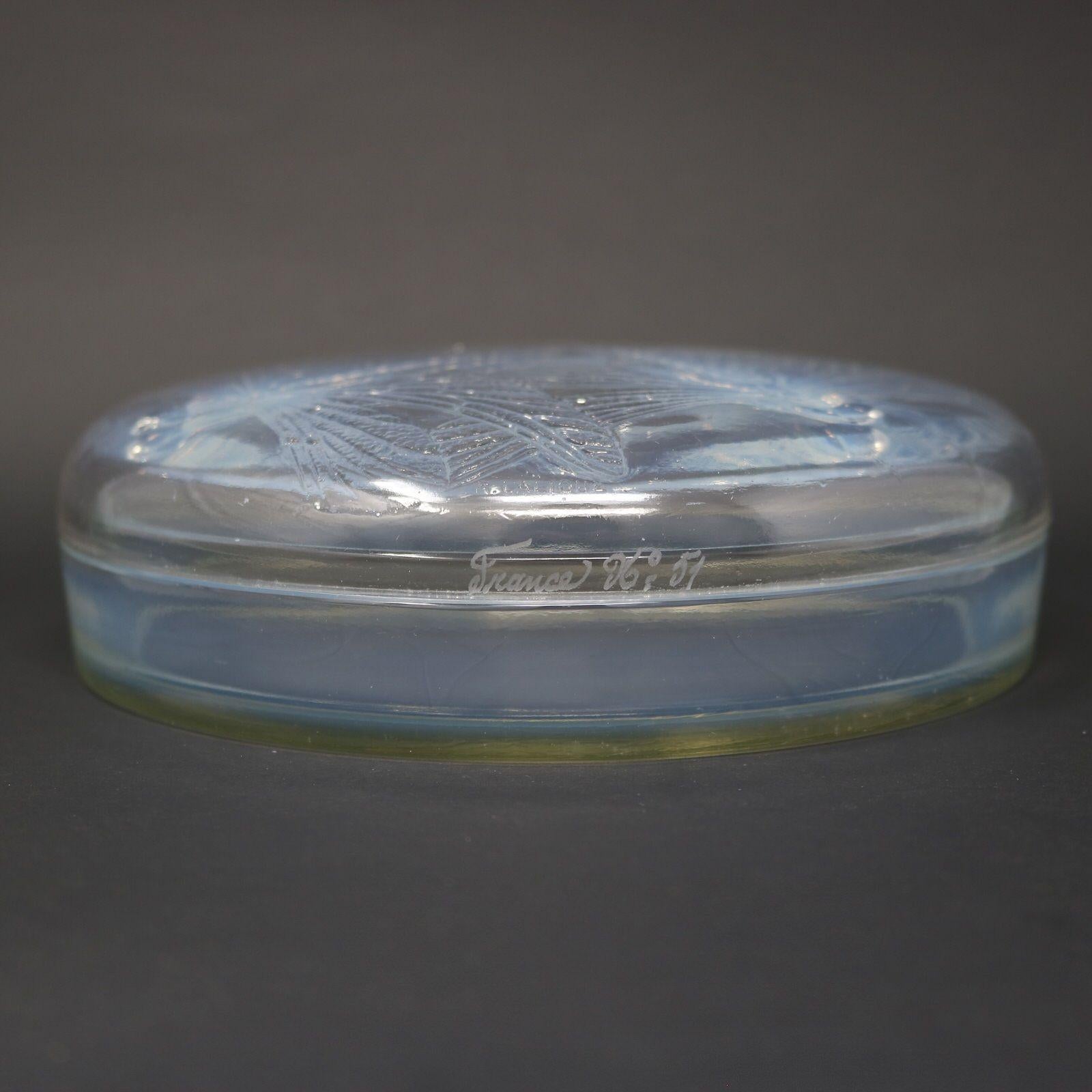 Rene Lalique Opalescent Glass 'Libellules' Box For Sale 1