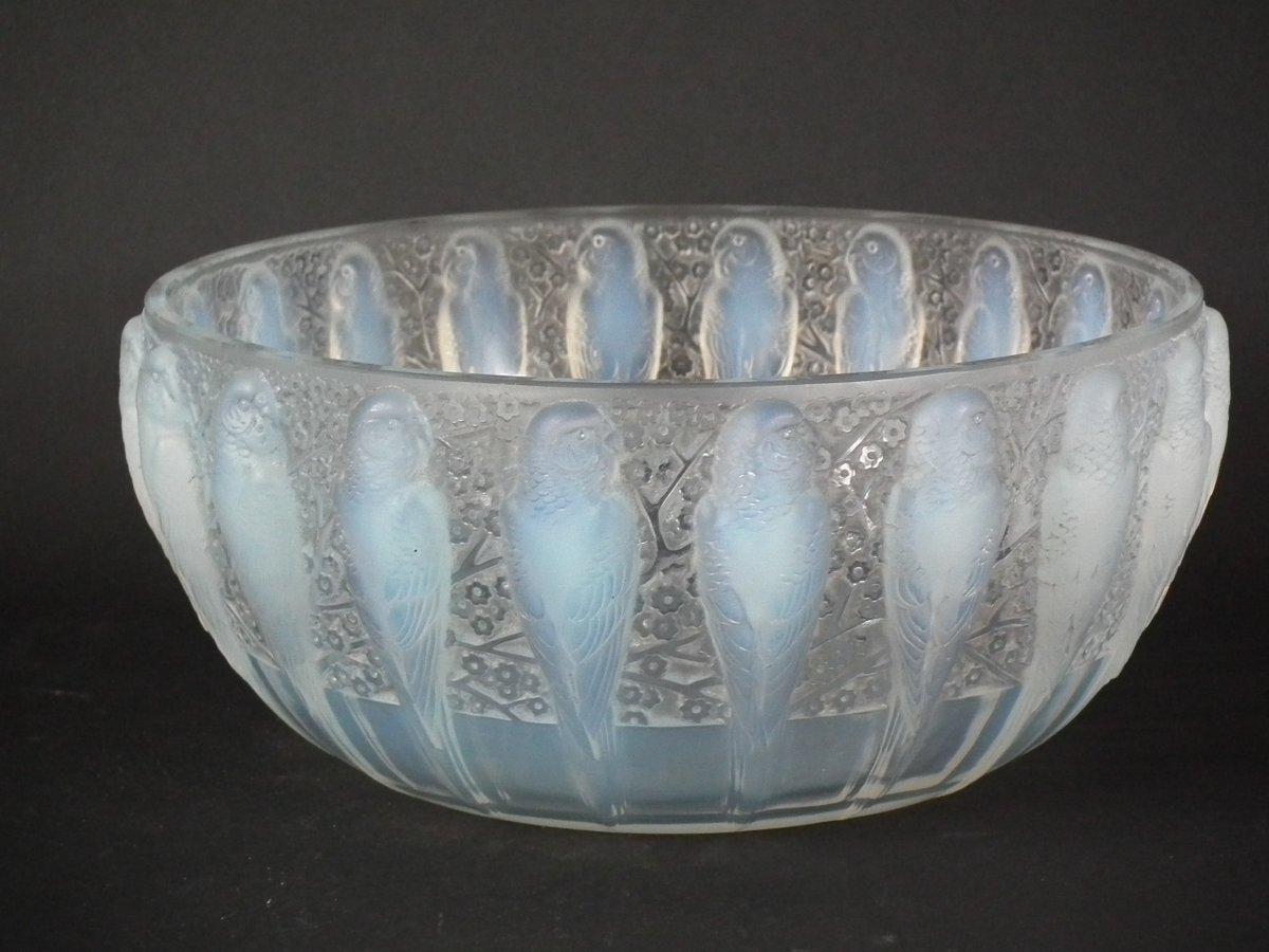 lalique opalescent bowl