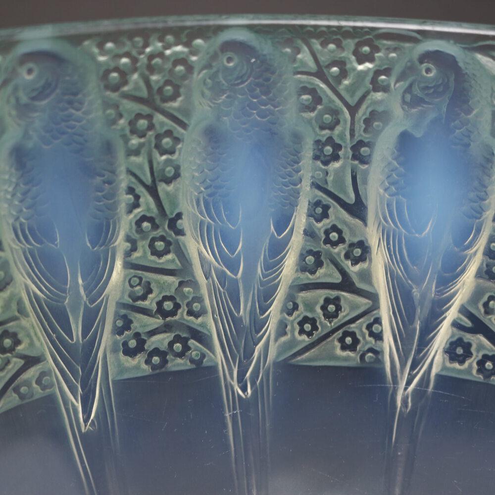 Bol Perruches en verre opalescent Rene Lalique en vente 3
