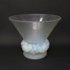 Rene Lalique Opalescent Glass 'Pinsons' Vase