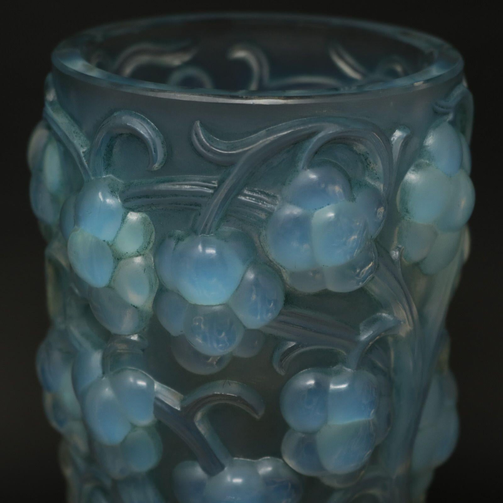 Art Deco Rene Lalique Opalescent Glass 'Raisins' Vase For Sale