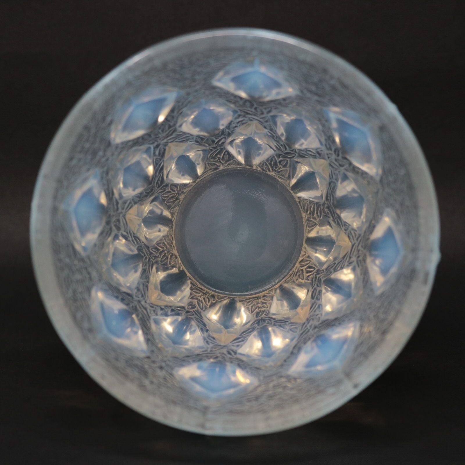 French Rene Lalique Opalescent Glass 'Rampillon' Vase For Sale