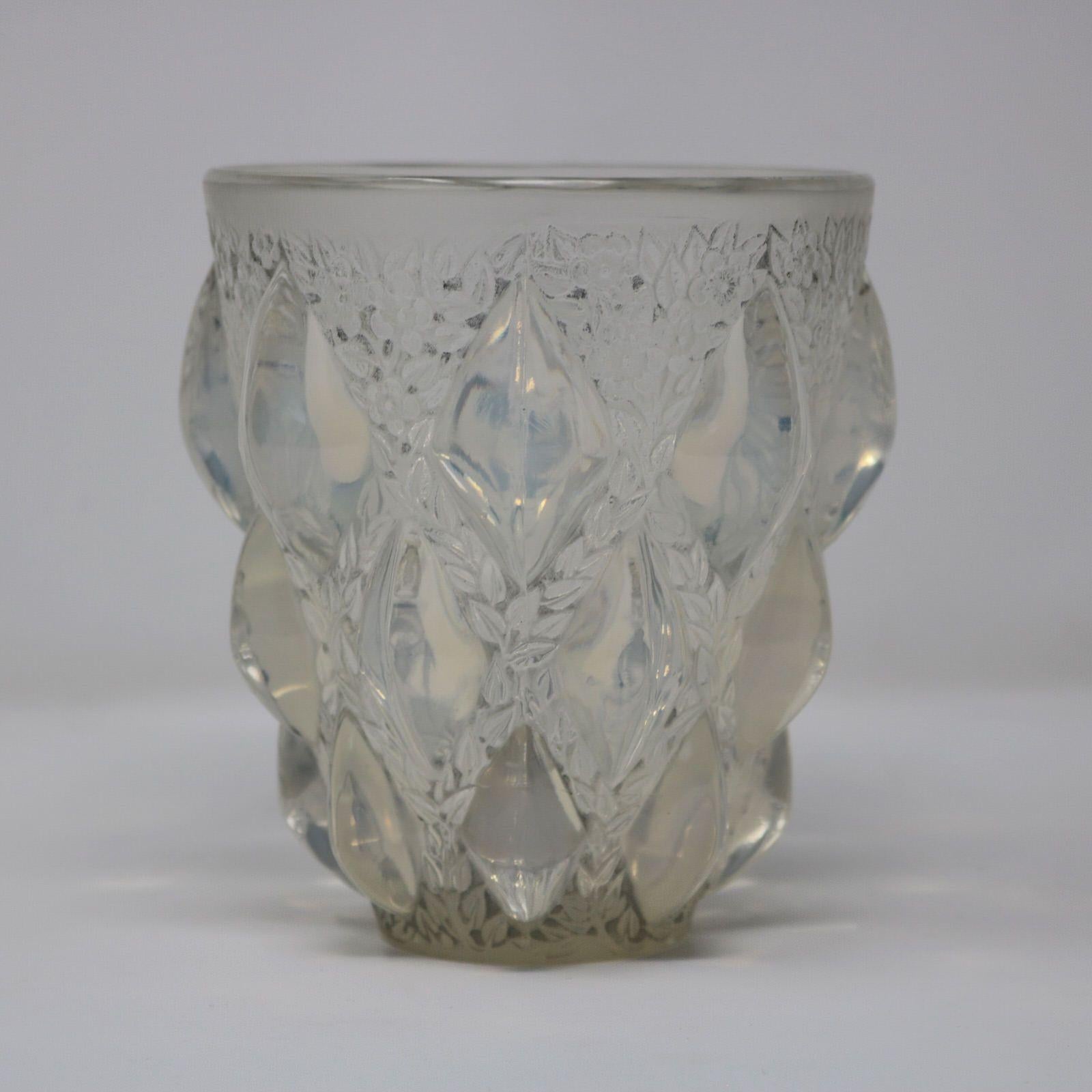 Rene Lalique Vaso 'Rampillon' in vetro opalescente in vendita 2