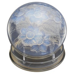 Caja Seis Dalias de cristal opalescente René Lalique C1922