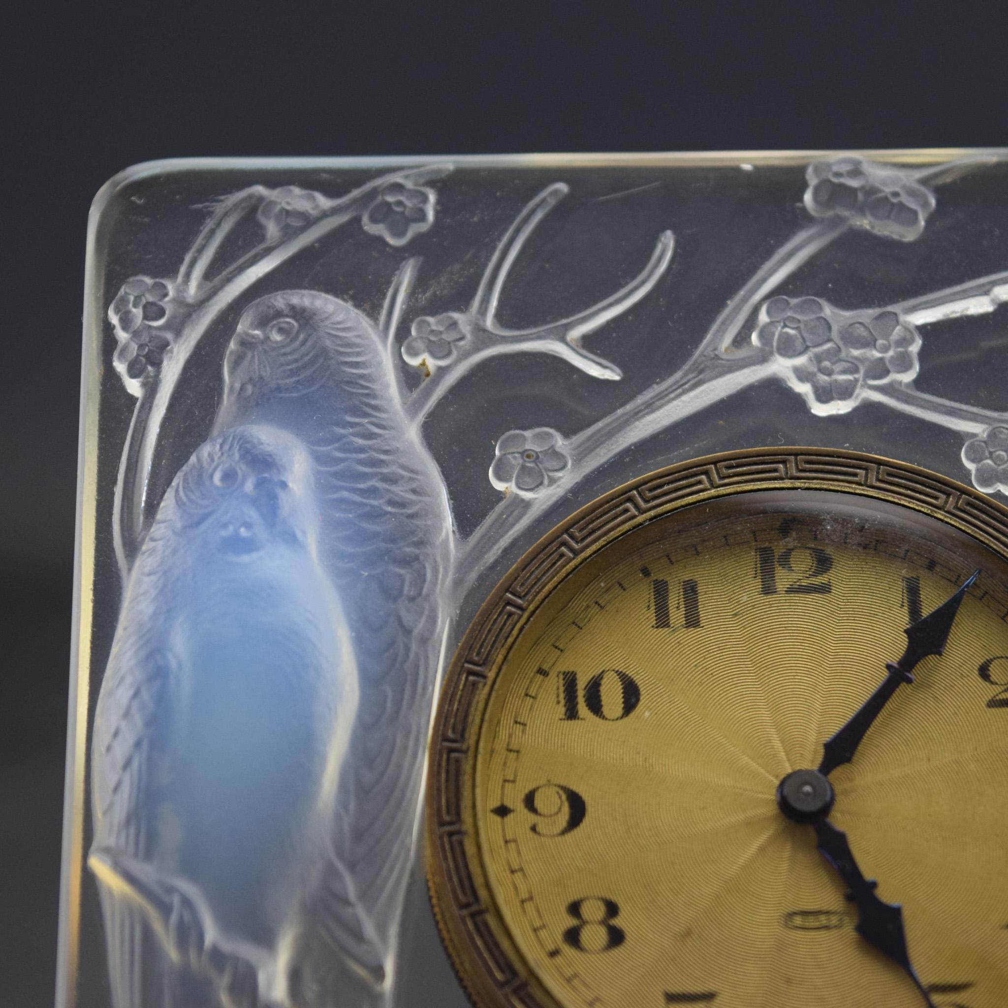 Opalisierende untrennbare Rene lalique-Uhr C1926 im Angebot 1