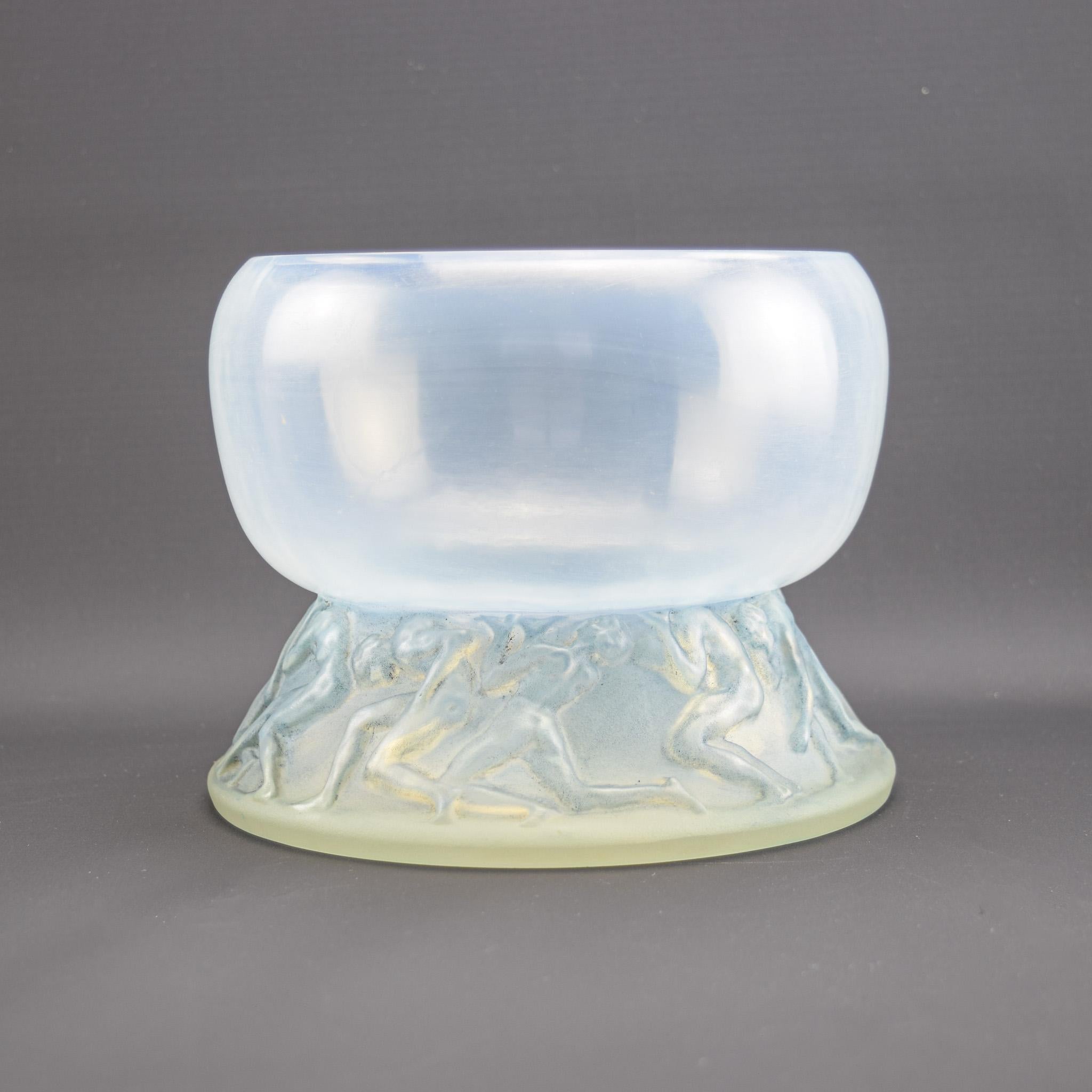 Francese Vaso Lutteurs opalescente Rene Lalique C1914 in vendita