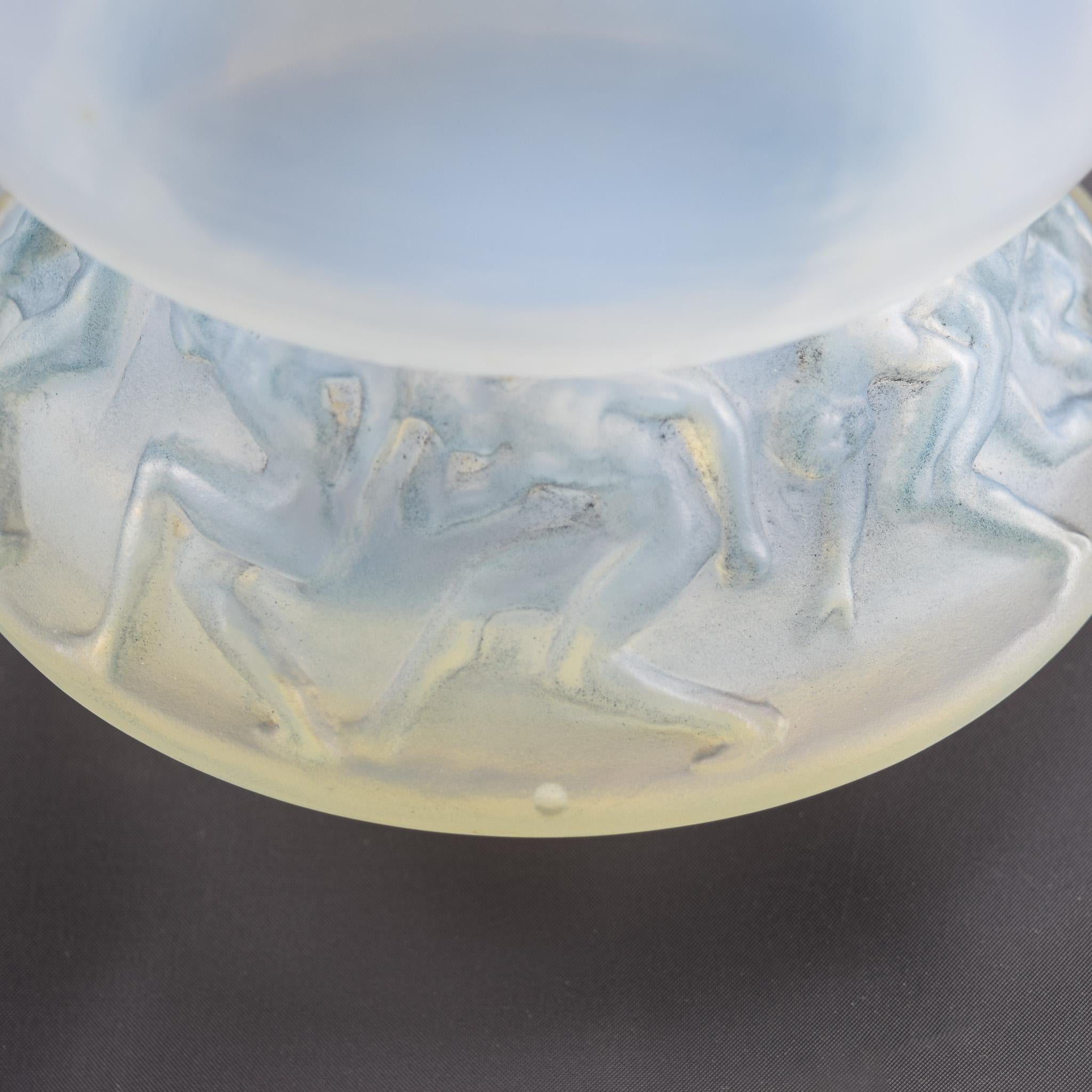 Vetro Vaso Lutteurs opalescente Rene Lalique C1914 in vendita