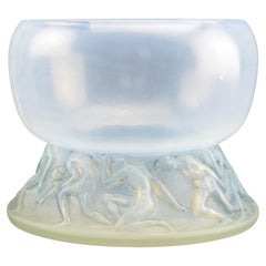 Vase Lutteurs opalescent Rene Lalique C1914