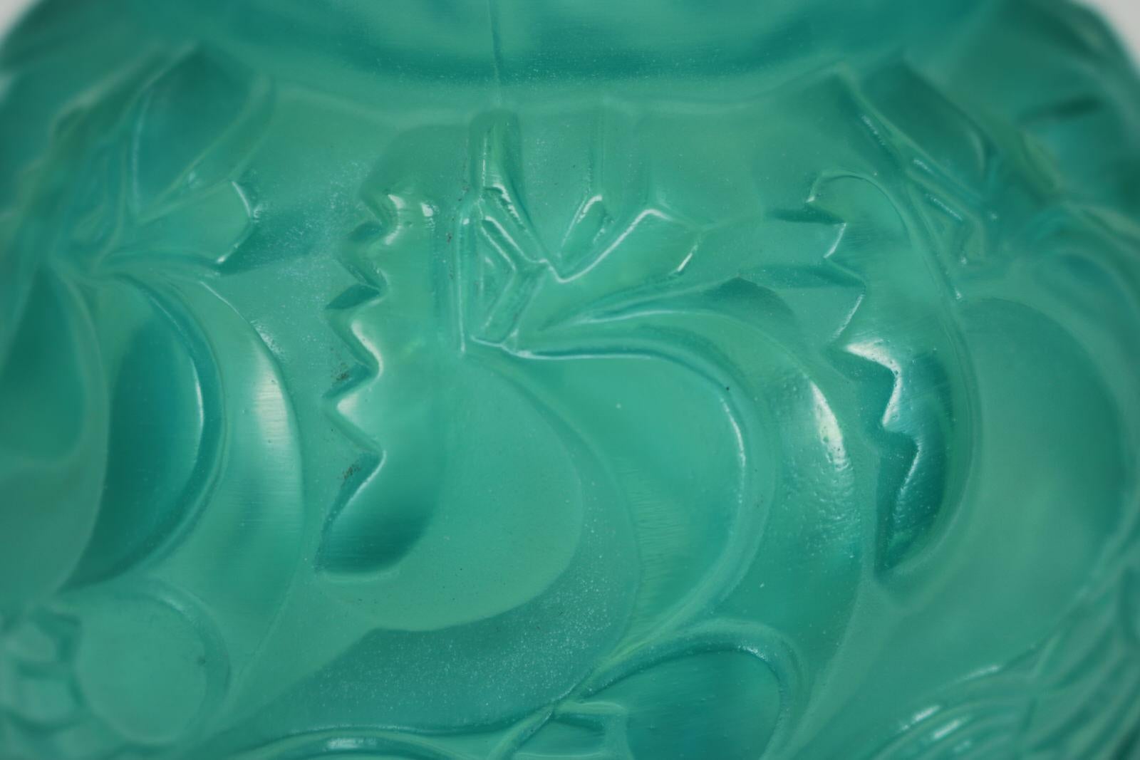 Art Deco Rene Lalique Opalescent Mint Coloured Glass 'Le Mans' Vase For Sale