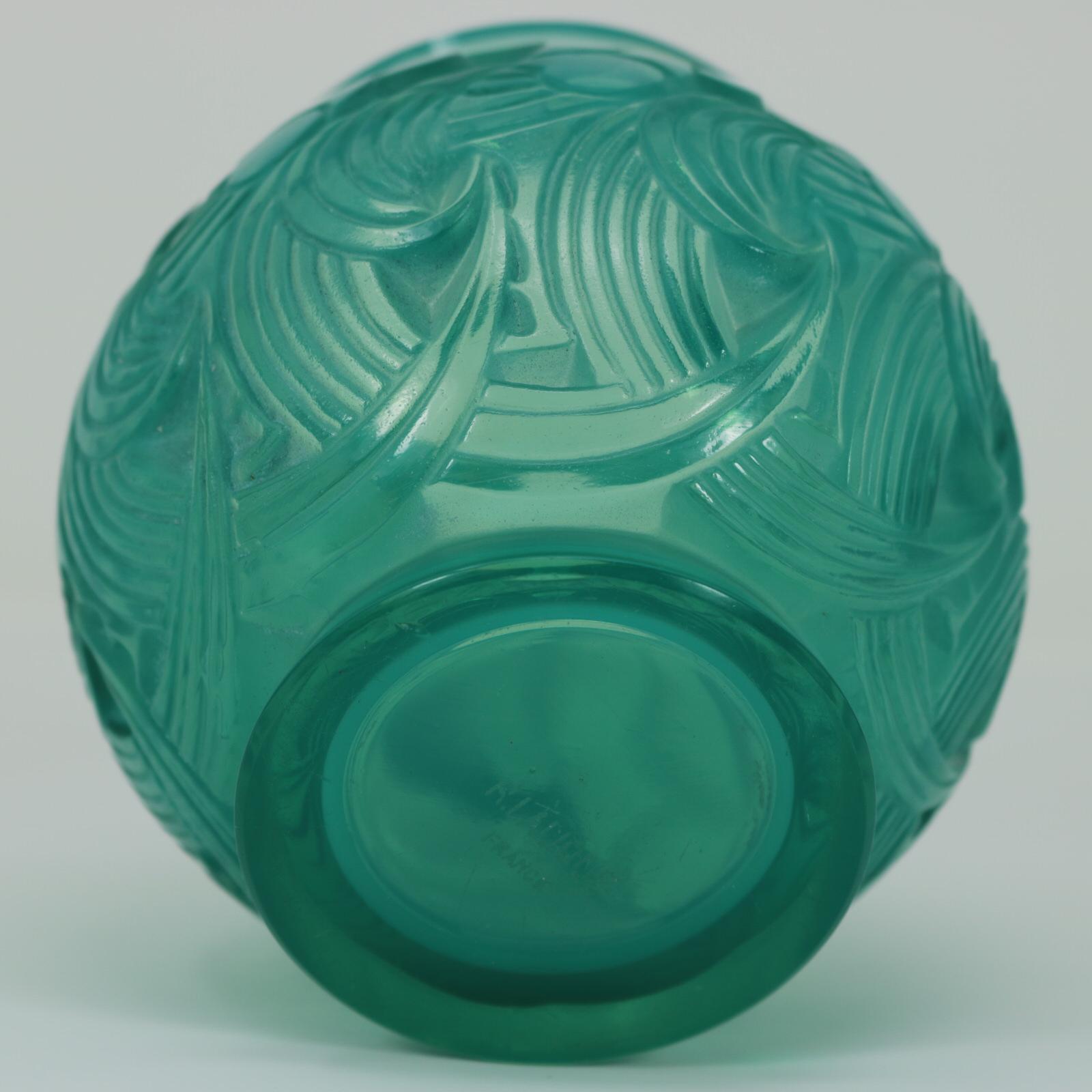 Rene Lalique Opalescent Mint Coloured Glass 'Le Mans' Vase In Good Condition For Sale In Chelmsford, Essex