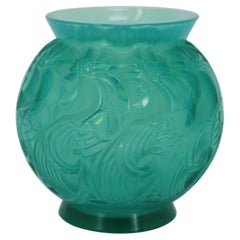 Vase 'Le Mans' en verre opalescent de couleur menthe de Rene His