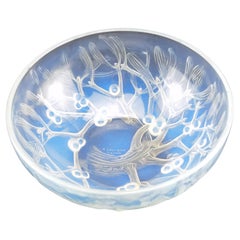 Rene Lalique opalescent Mistletoe ( Gui ) bowl C1921