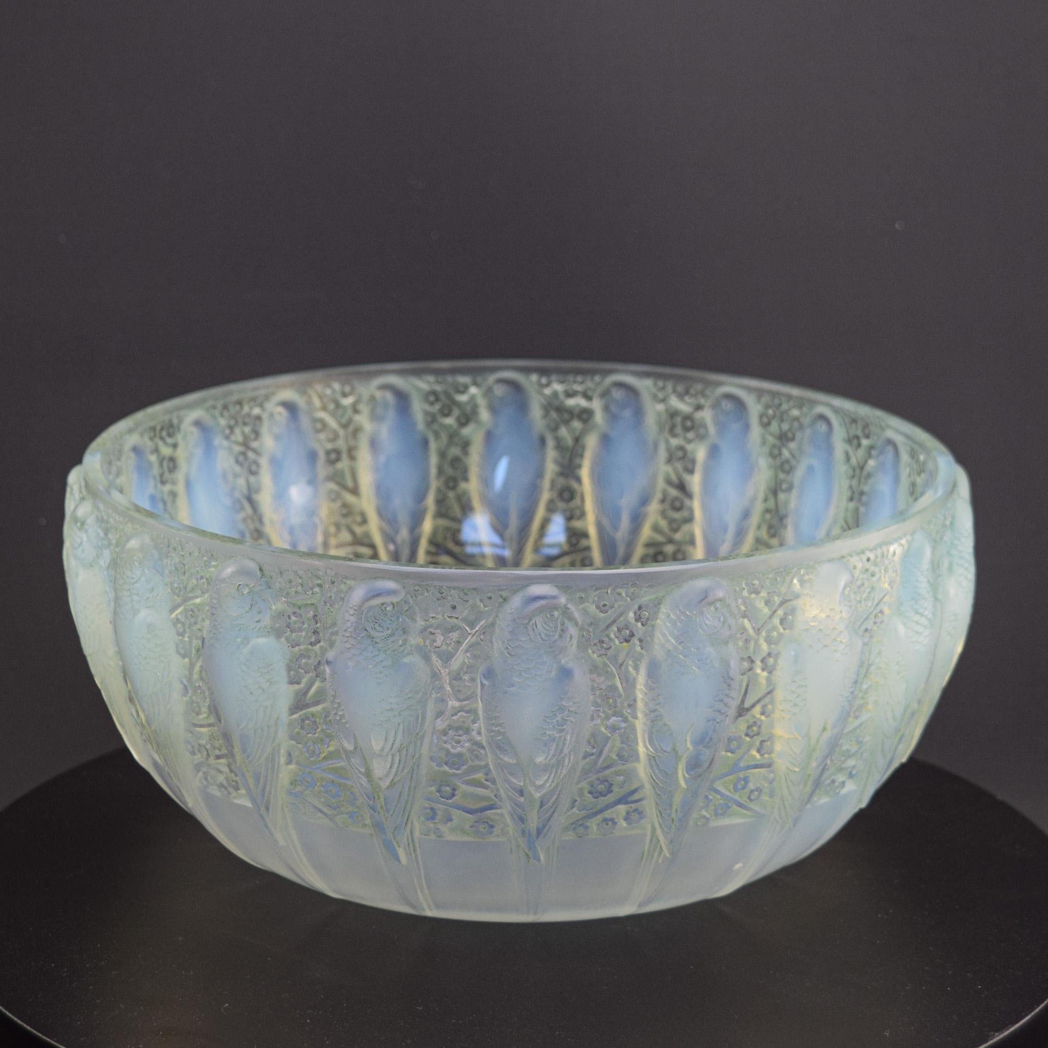 Art Déco Ciotola Perruches opalescente Rene Lalique C1931