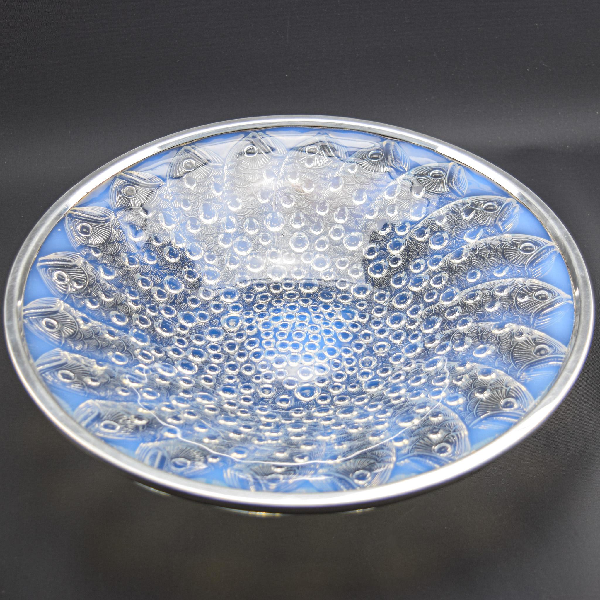 Vetro Rene Lalique Opalescent Roscoff Coupe Ouverte in vendita