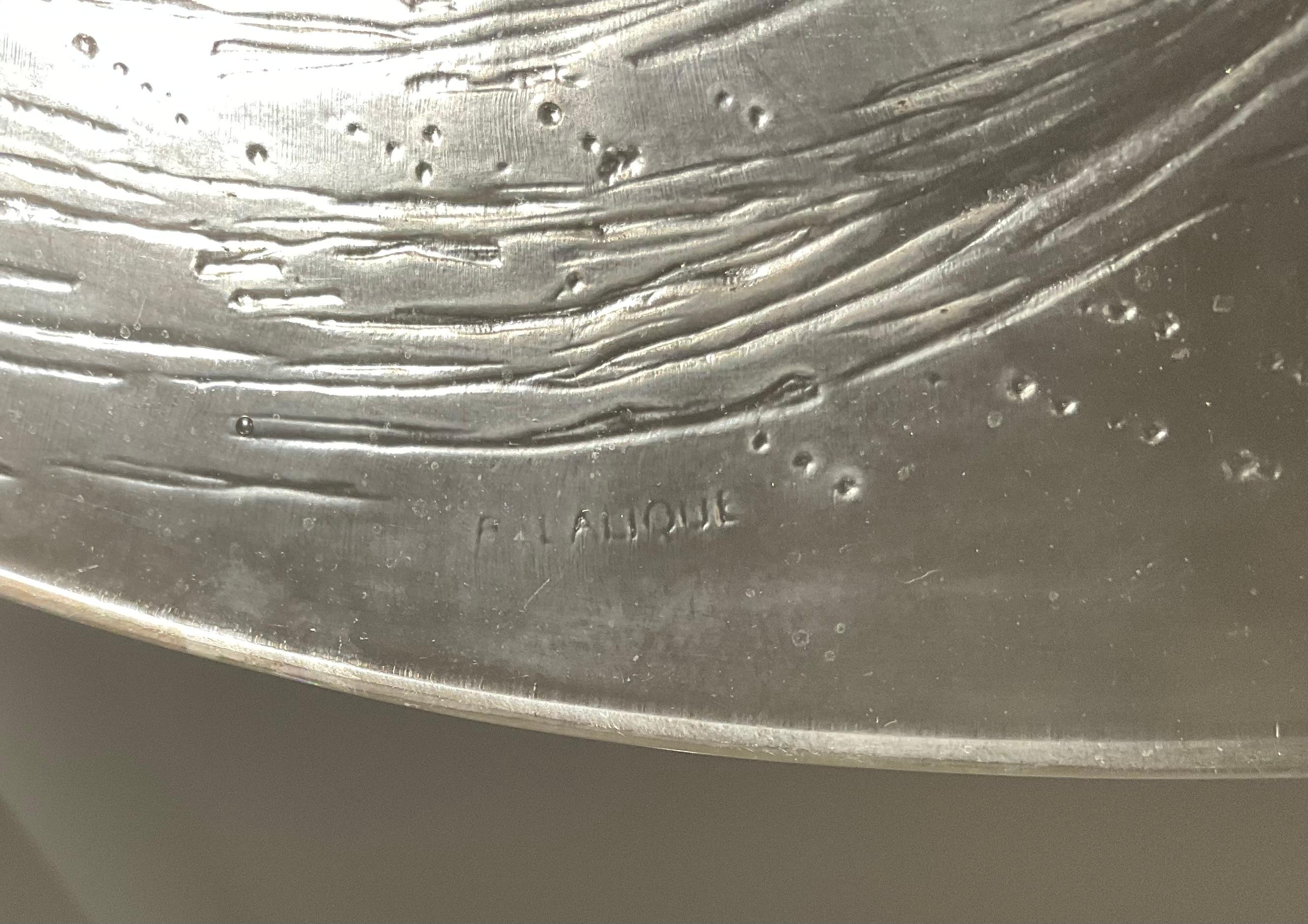 René Lalique Cuenco de Sirena Trepada Opalescente circa años 20 con firma en vidrio principios del siglo XX