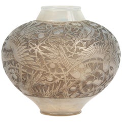 René Lalique Opalescent Vase "Aras"