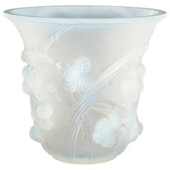 Vintage René Lalique Opalescent Vase 'Mures'