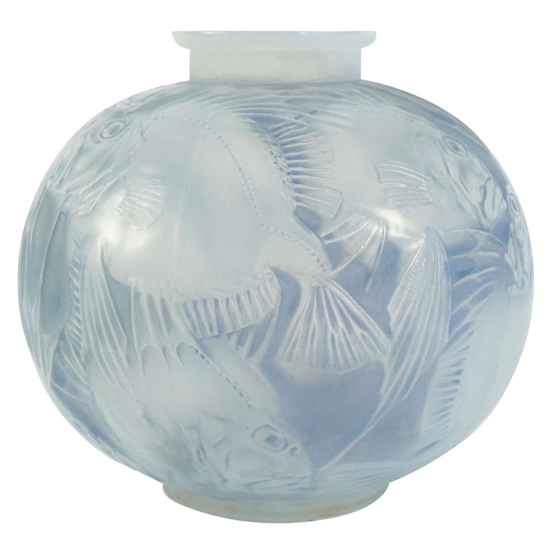 René Lalique Opalescent Vase "Poissons"