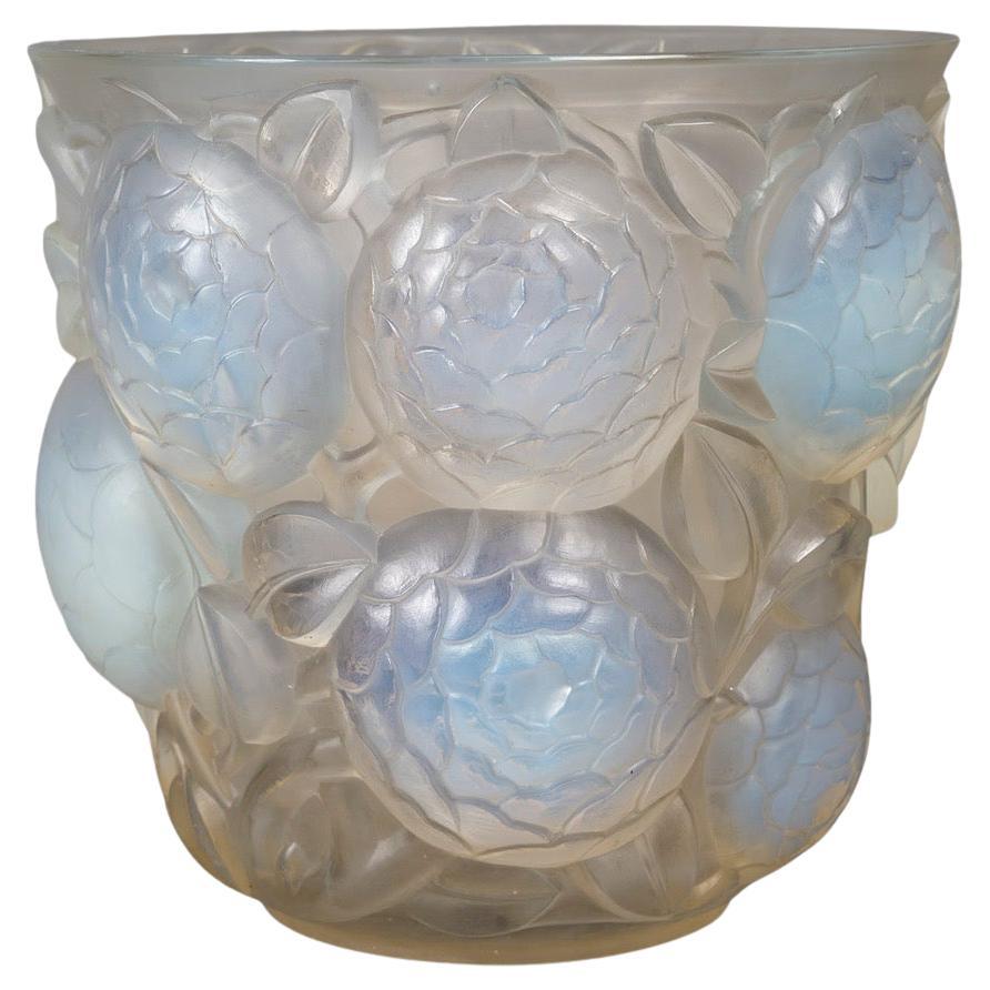René Lalique - Jarrón opalescente "Orán", 1927 en venta