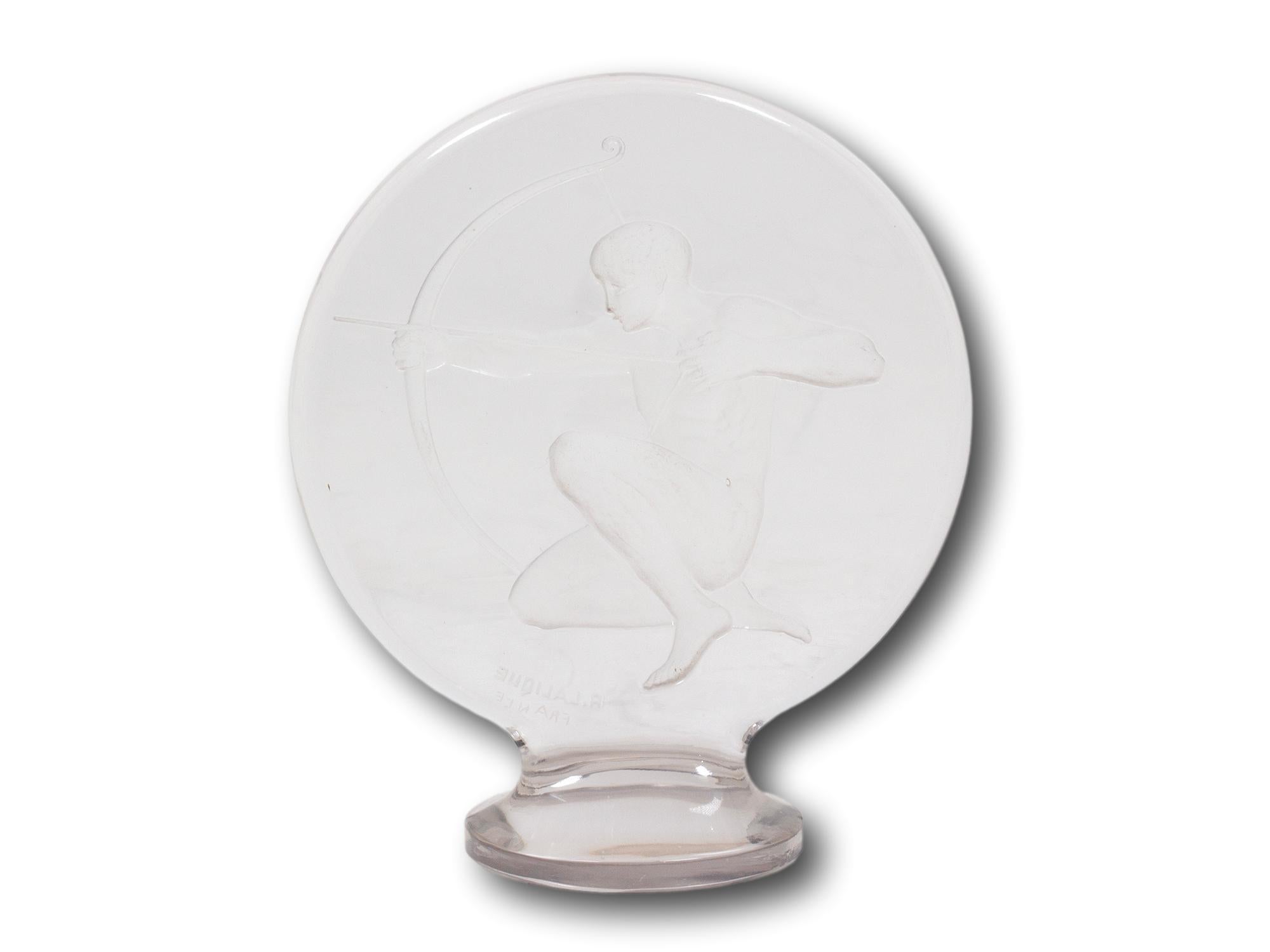 Rene Lalique Original Art Deco Bogenschütze Auto Maskottchen (Art déco) im Angebot