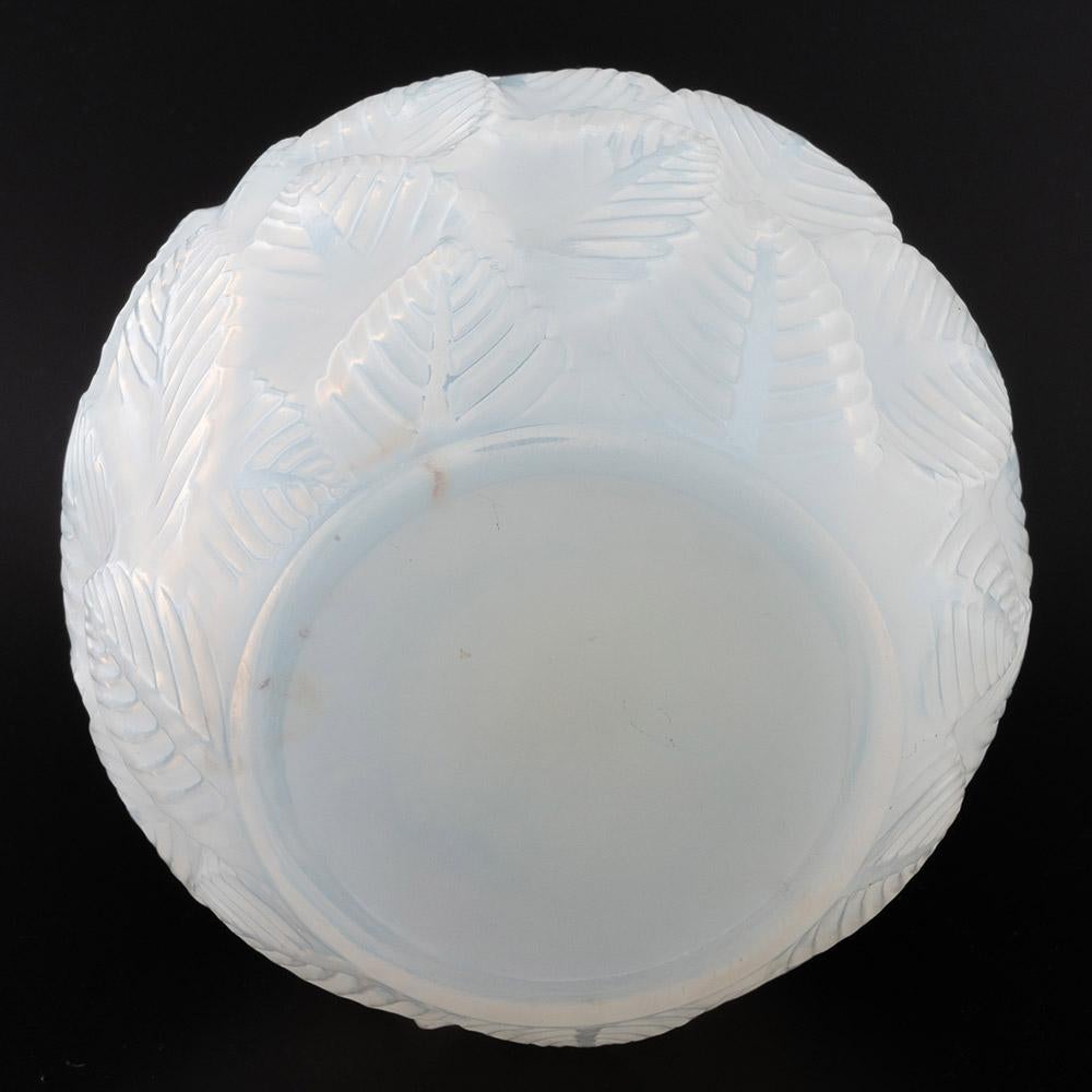 Rene Lalique Vase Ormeaux Designé en 1926 - Marcilhac 984 en vente 3