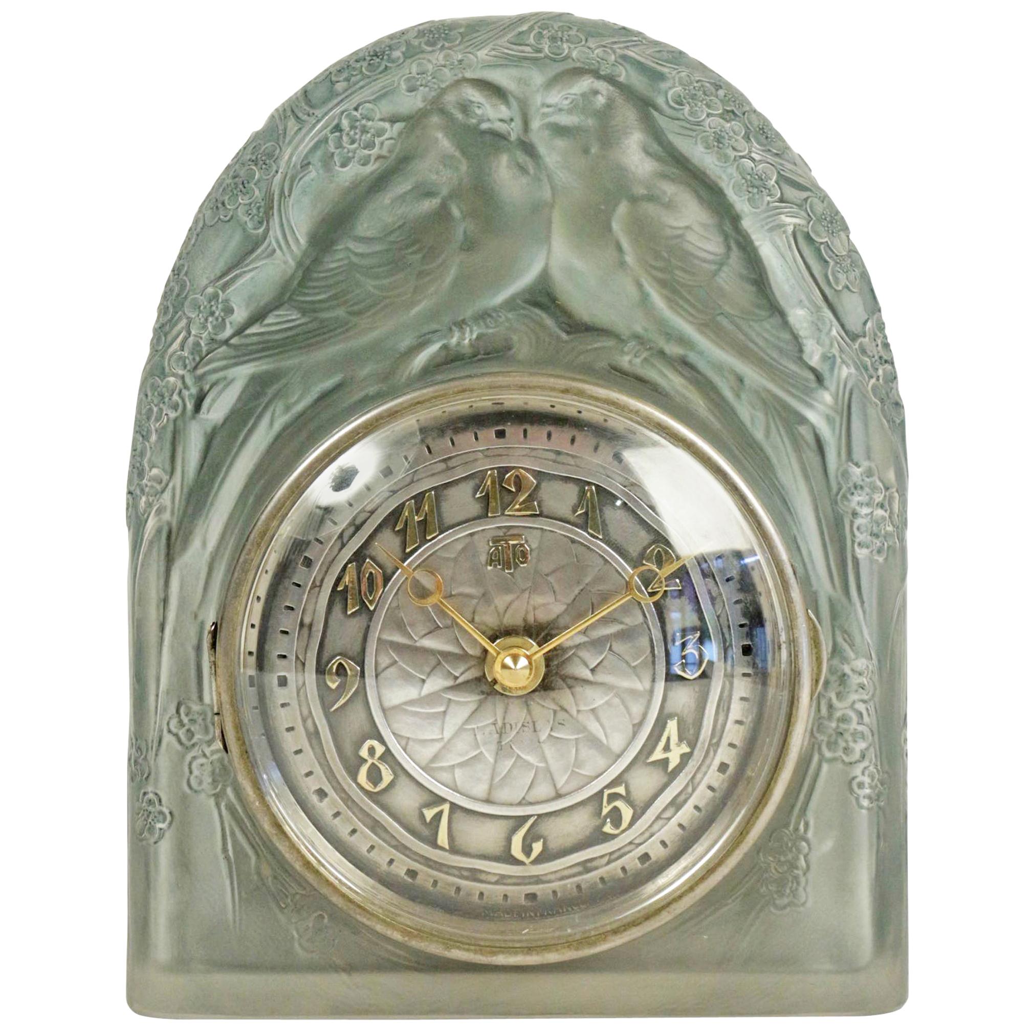 René Lalique Pendule "2 Colombes" For Sale